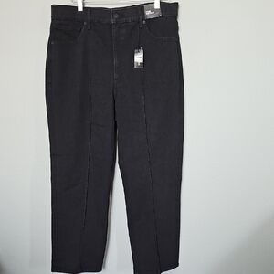 Express NWT Size 14 Black Super High Rise Straight-Leg Jeans with Crisp Lines
